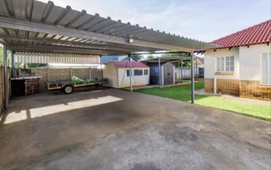  Bedroom Property for Sale in Mooinooi North West